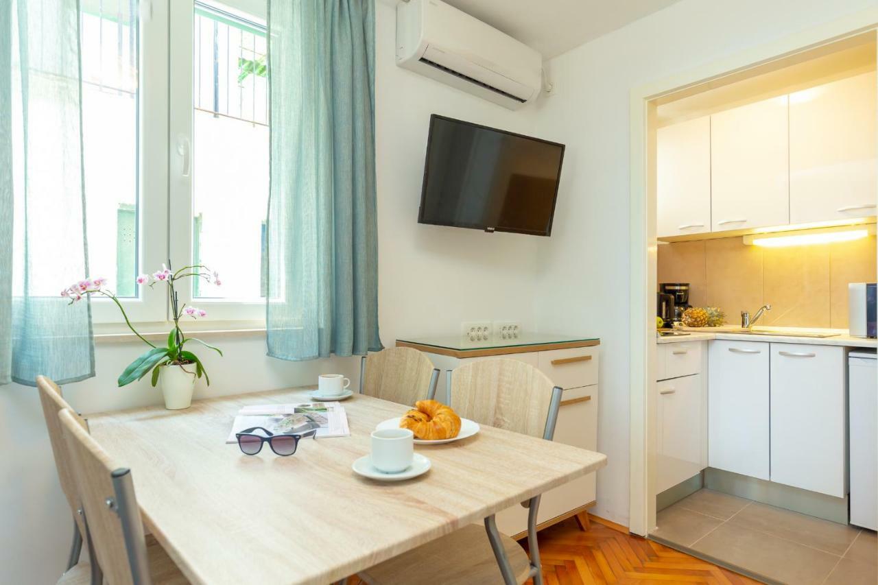 Apartment Colette Дубровник Екстериор снимка